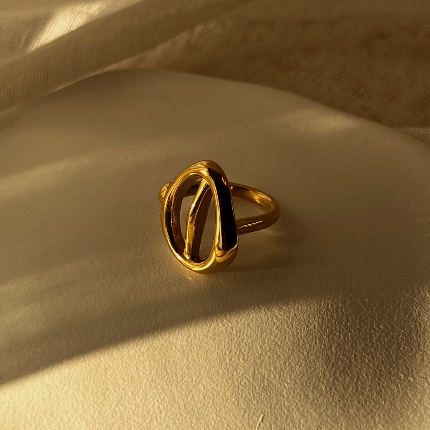Oasis Ring